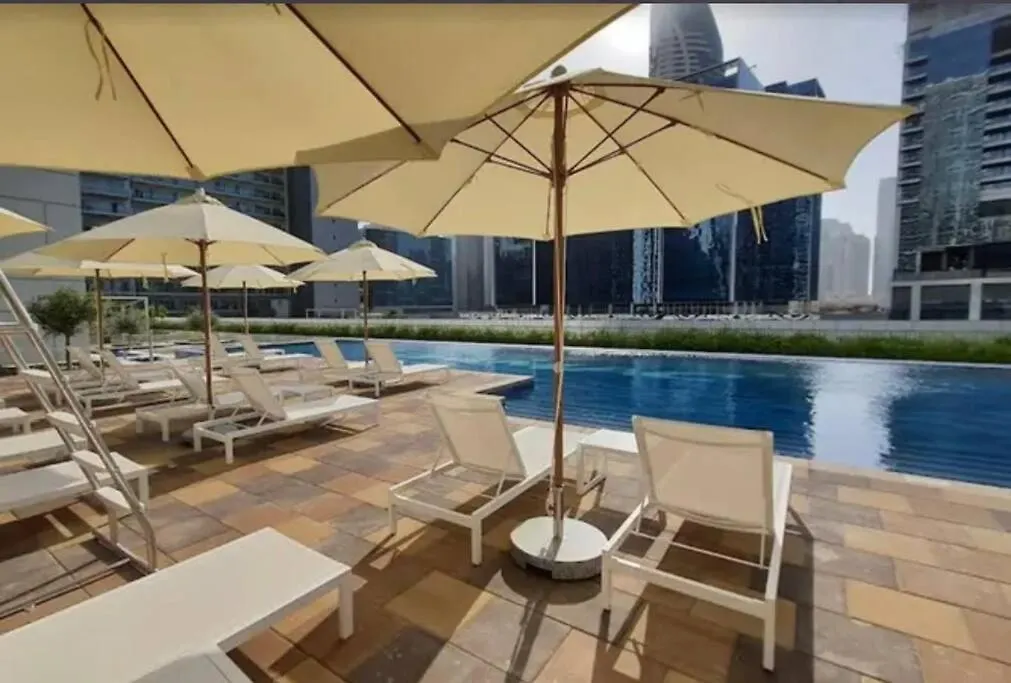 Stunning 1Bhk With A Canal View Dubai